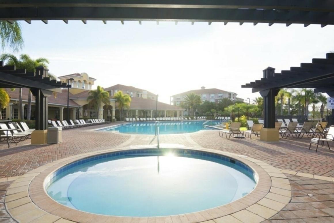 Modern Vacation Apartment With A Lake View At Vista Cay Resort Vc4816 奥兰多 外观 照片