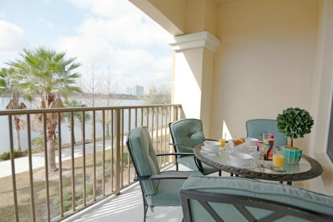 Modern Vacation Apartment With A Lake View At Vista Cay Resort Vc4816 奥兰多 外观 照片
