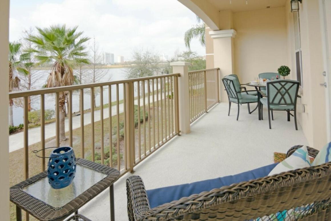 Modern Vacation Apartment With A Lake View At Vista Cay Resort Vc4816 奥兰多 外观 照片
