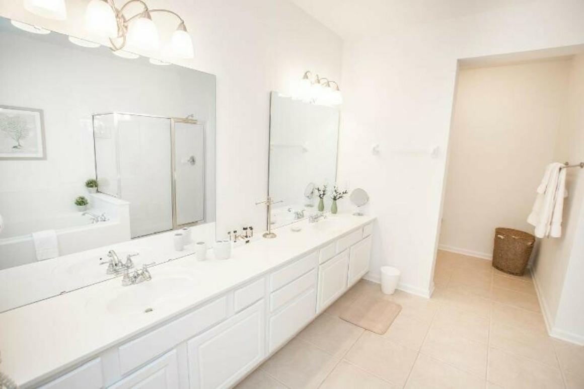 Modern Vacation Apartment With A Lake View At Vista Cay Resort Vc4816 奥兰多 外观 照片