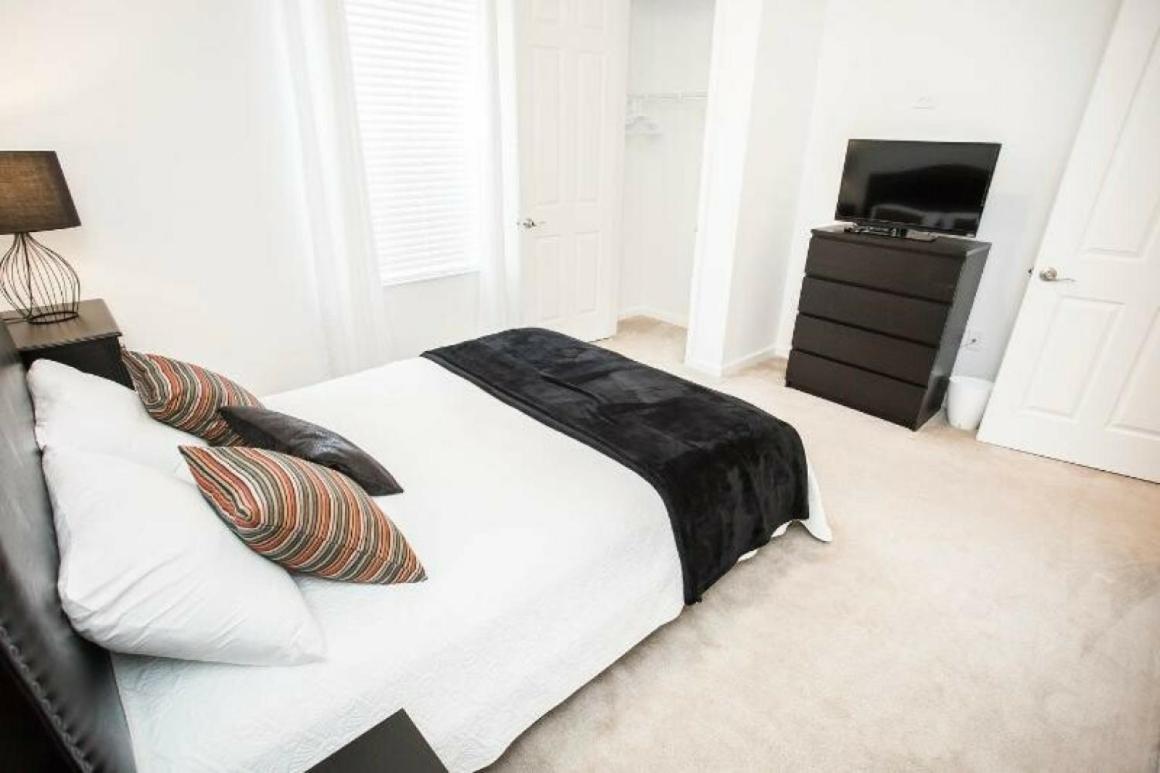 Modern Vacation Apartment With A Lake View At Vista Cay Resort Vc4816 奥兰多 外观 照片